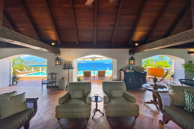 Chanticleer - Interior