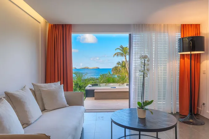 Christopher - Ocean Spa Suite