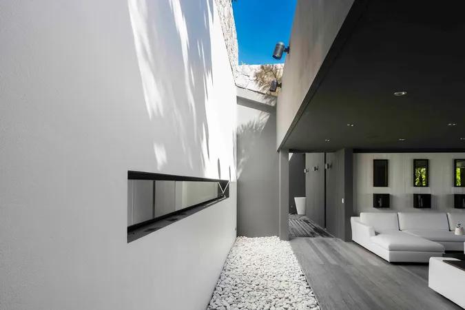 Dunes - Interior