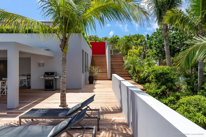 Eden House - Extérieur