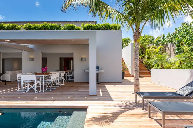 Eden House - Extérieur