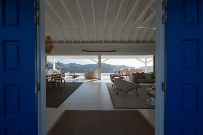 Eden View - Interior