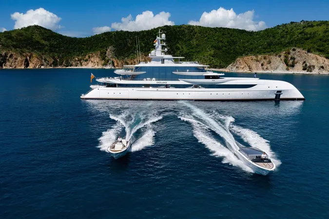Excellence - Exterior