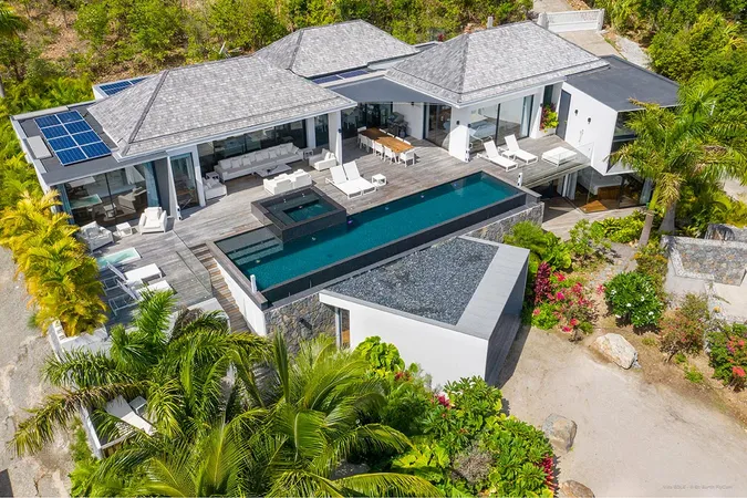 Villa Golden Palm Exterior