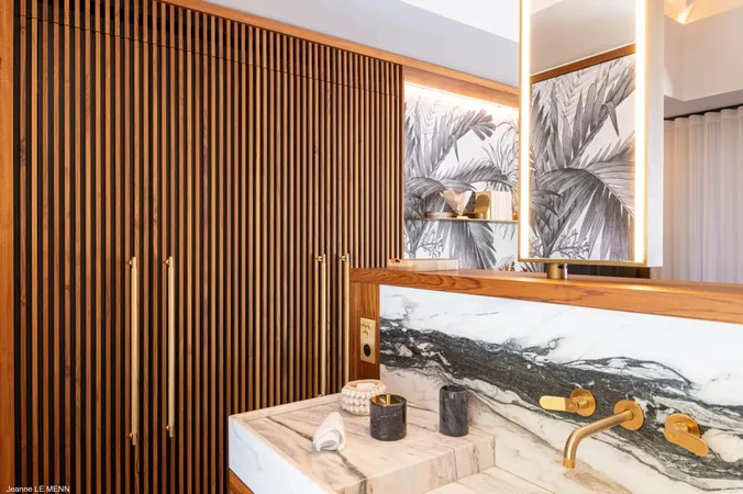 Palm Beach - Bedrooms