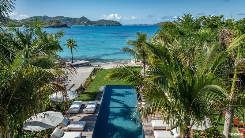 Villa Palm Beach Exterior