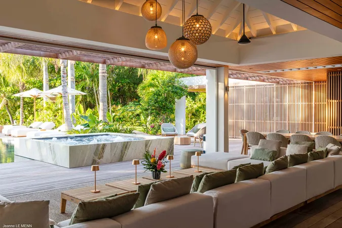 Villa Palm Beach Interior