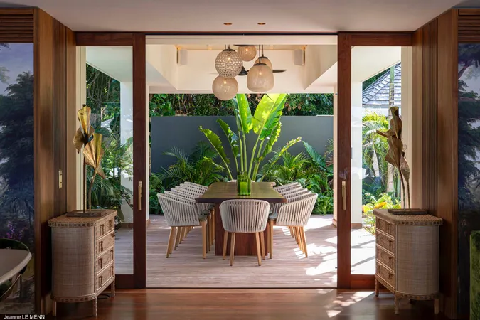 Palm Beach - Interior